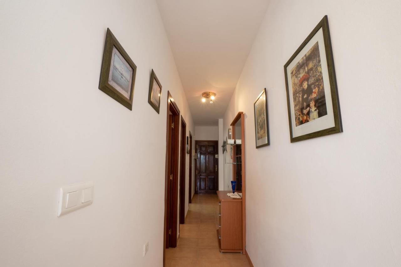 Edf Toboso II 3C Menyber Apartment Nerja Bagian luar foto