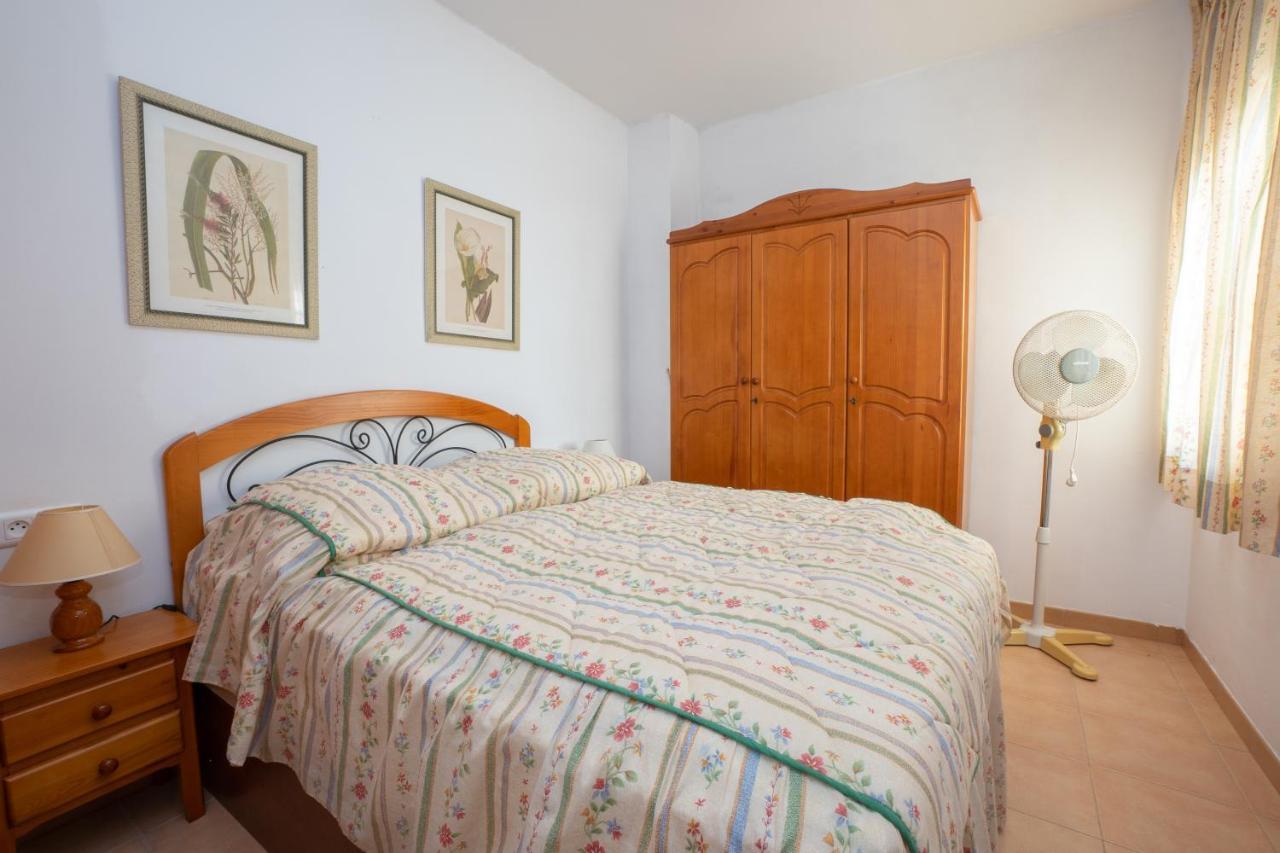 Edf Toboso II 3C Menyber Apartment Nerja Bagian luar foto