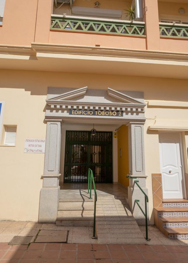 Edf Toboso II 3C Menyber Apartment Nerja Bagian luar foto